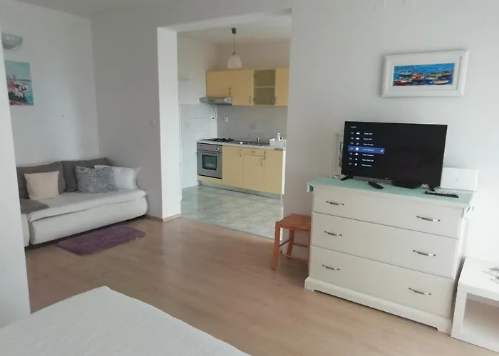 Feel Good Apartment Banjol